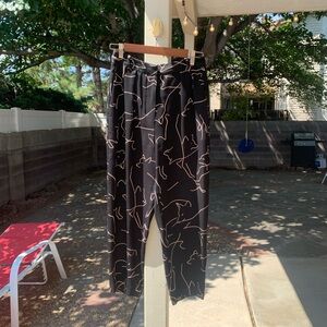 Babaton black cream dogs silhouette high rise pleated pants size 4